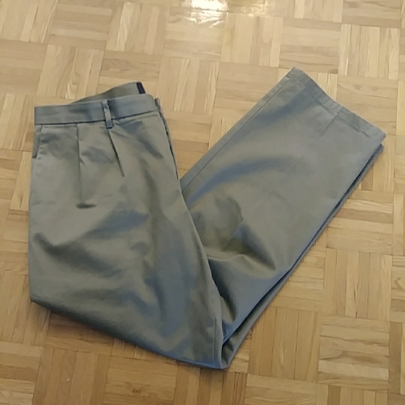 Dockers signature khaki relaxed fit 36 waist 32 inseam 100% cotton - Picture 7 of 7